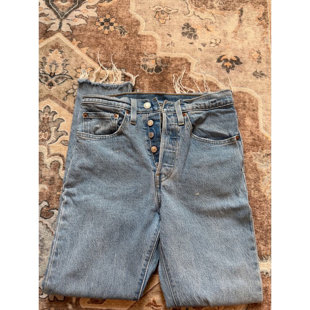 Levi 501 Ankle Jeans - Picture 3 of 4